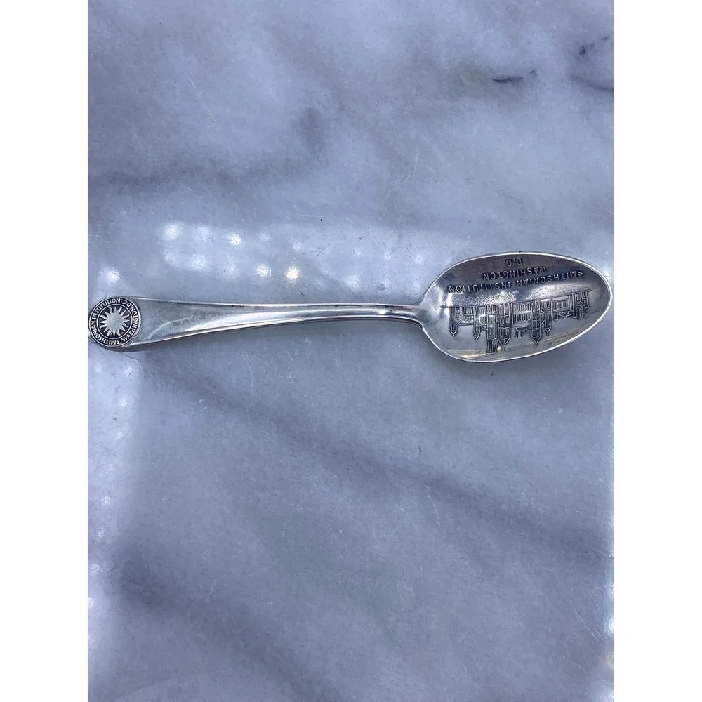Stieff Sterling Silver Smithsonian Institution Washington DC Souvenir Spoon 4.5